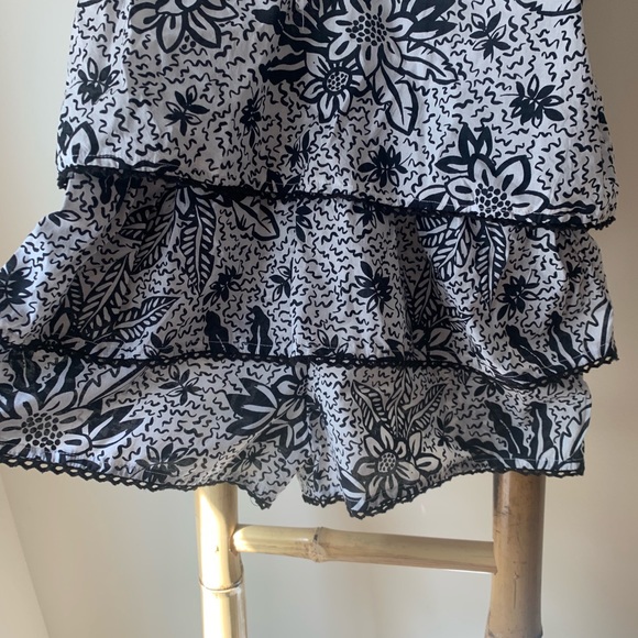 NWT Urban Outfitters Tiered Romper Floral XS/S - Picture 2 of 8